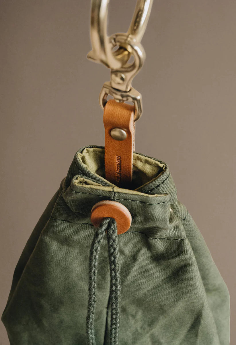 Band&Roll %uyum_store% Dog Treat Bag | Green